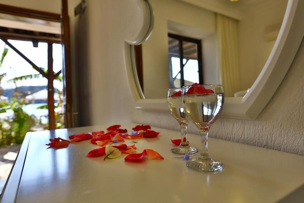 Kekova Theimussa Hotel Kaleucagız Eksteriør billede