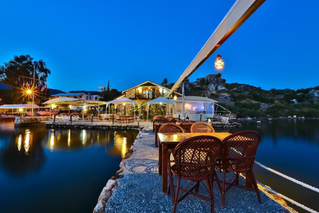Kekova Theimussa Hotel Kaleucagız Eksteriør billede