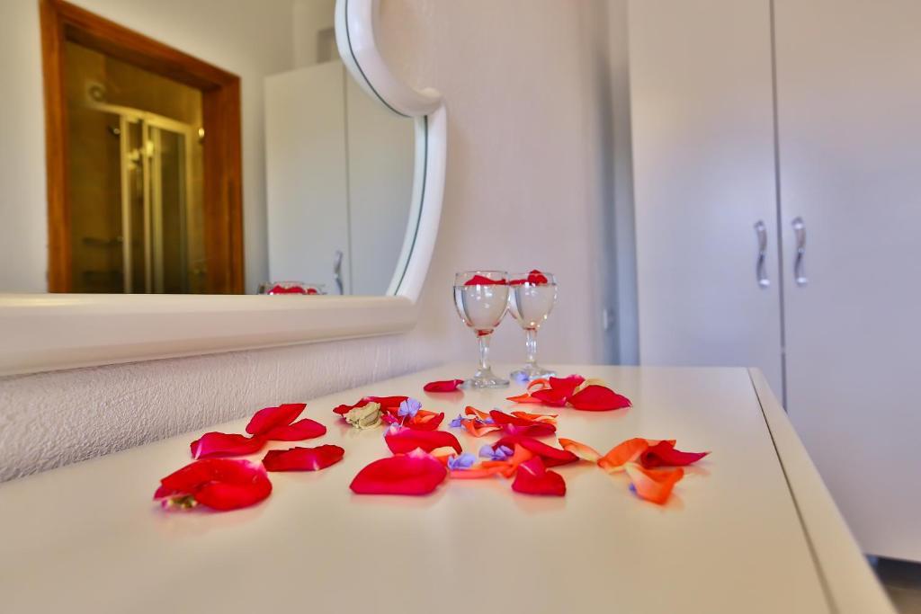 Kekova Theimussa Hotel Kaleucagız Eksteriør billede